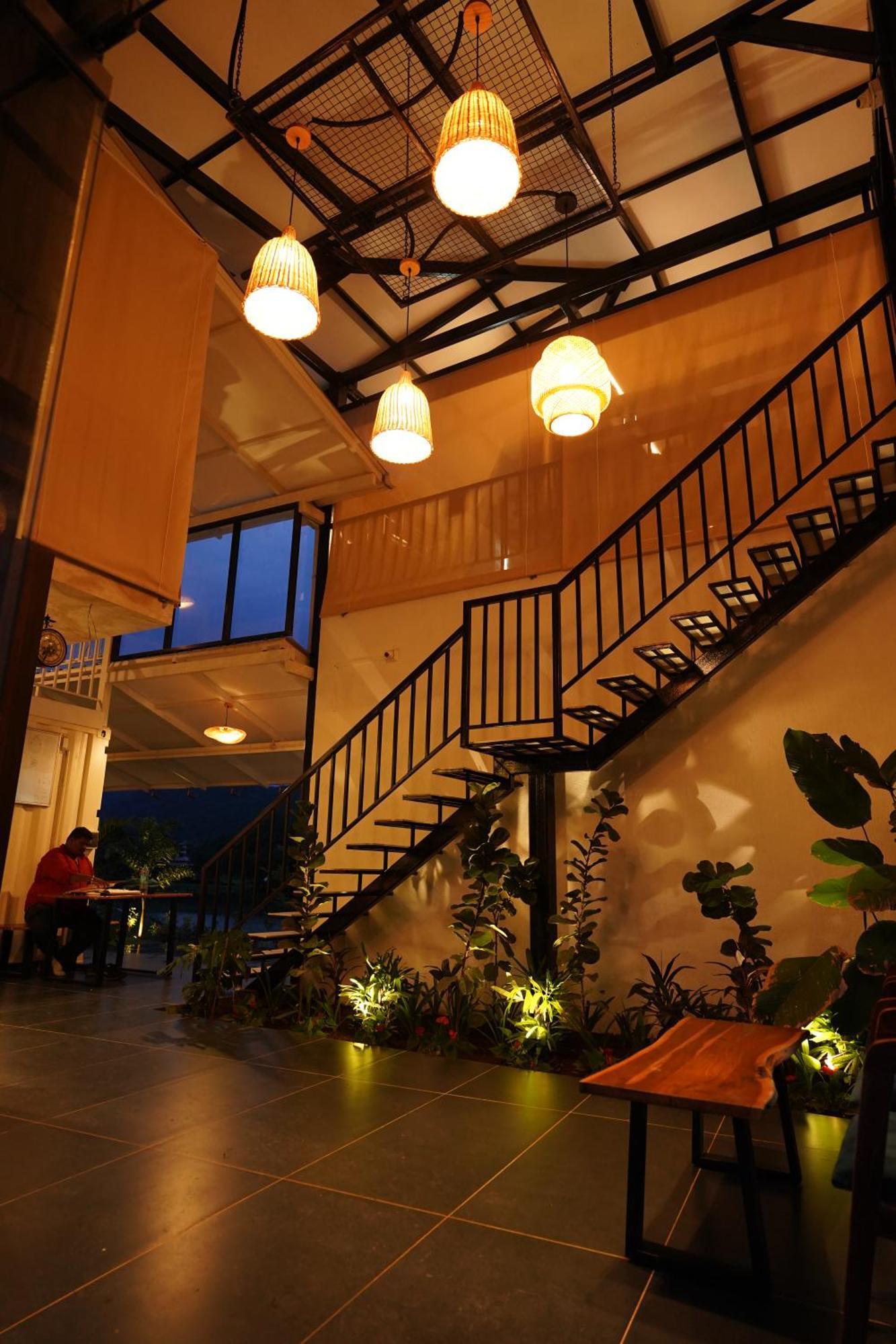 The Boat Club,Karjat Hotel Kültér fotó
